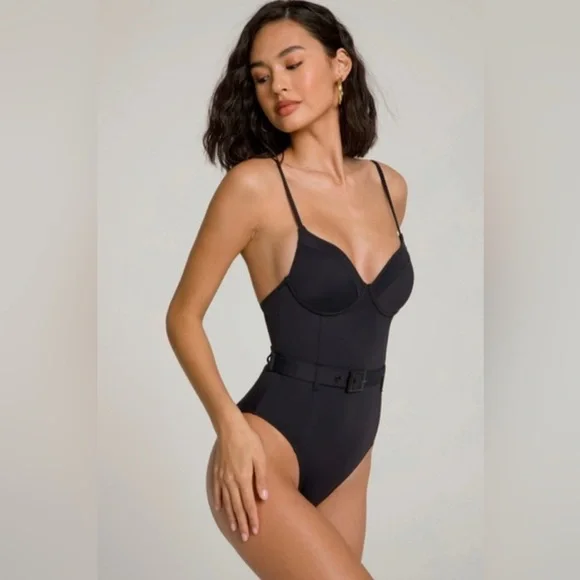Good American | Belted One-Piece Swimsuit | (1) Small | NWT | Slimming Swimwear - Picture 2 of 5